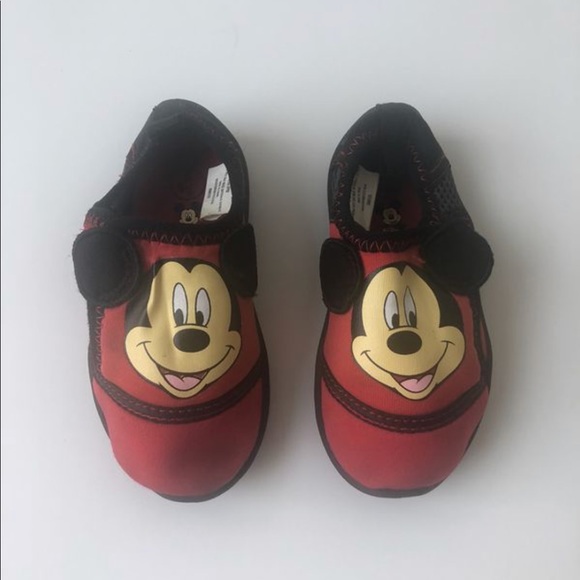 mickey water shoes